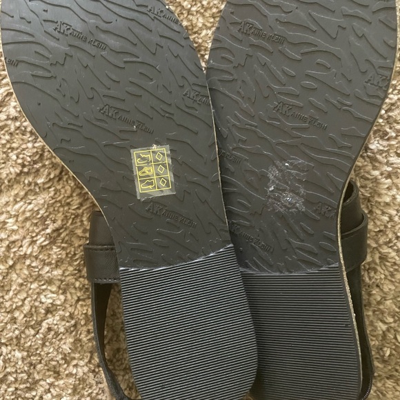 Anne Klein sandals - Picture 2 of 3